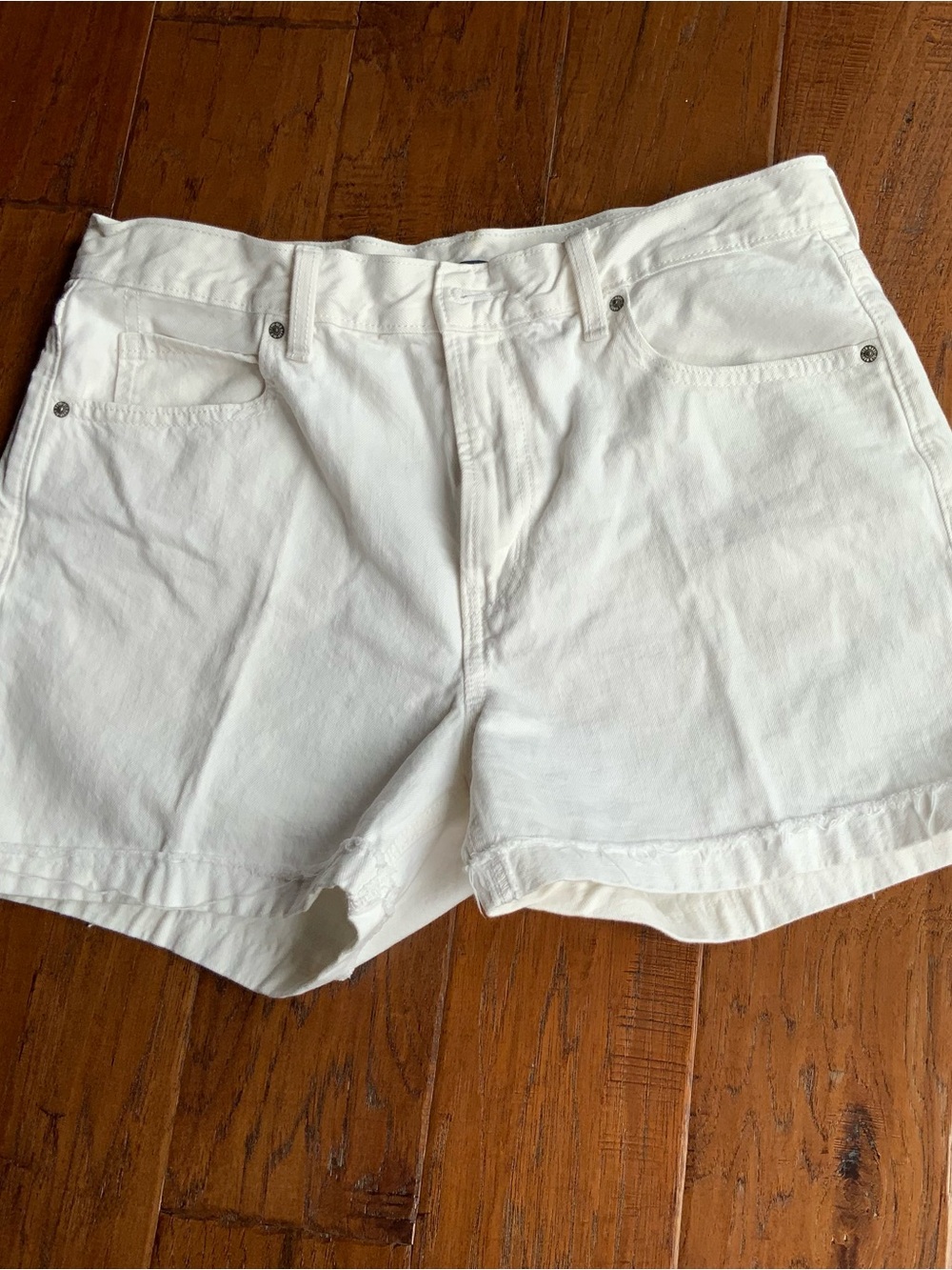 Old Navy Classic White Women's Denim Shorts size 12